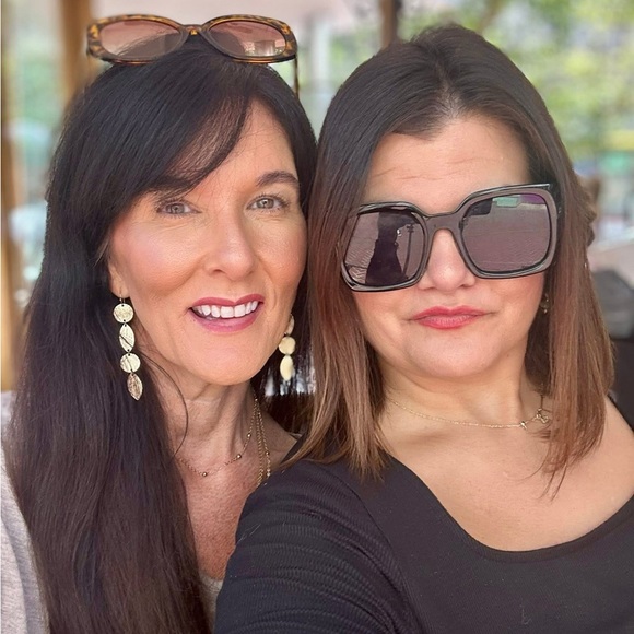 Meet your Posher, Katie - Picture 5 of 7